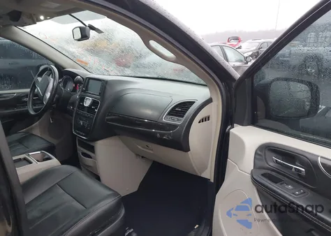 2016 Chrysler Town & Country Touring z USA, uszkodzony, nr VIN 2C4RC1BGXGR239571